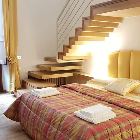 Apartment On Pitti's Square *